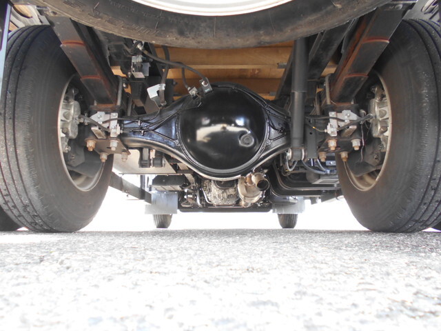 いすゞエルフ平ボディ小型（2t・3t）[写真22]