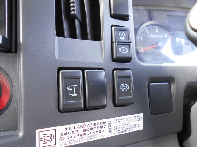 いすゞエルフ平ボディ小型（2t・3t）[写真36]