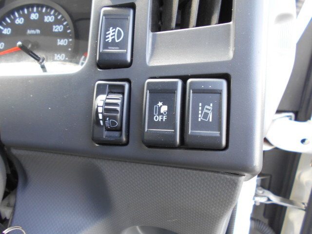 いすゞエルフ平ボディ小型（2t・3t）[写真38]