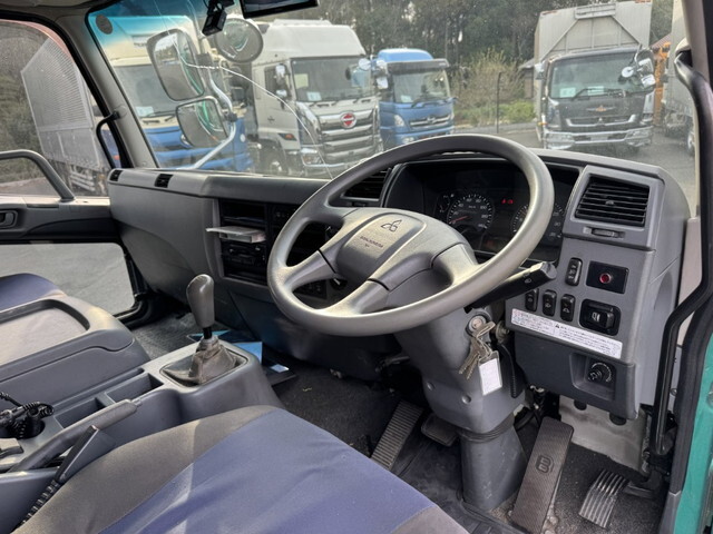 三菱ふそうファイターアルミウイング中型（4t）[写真20]