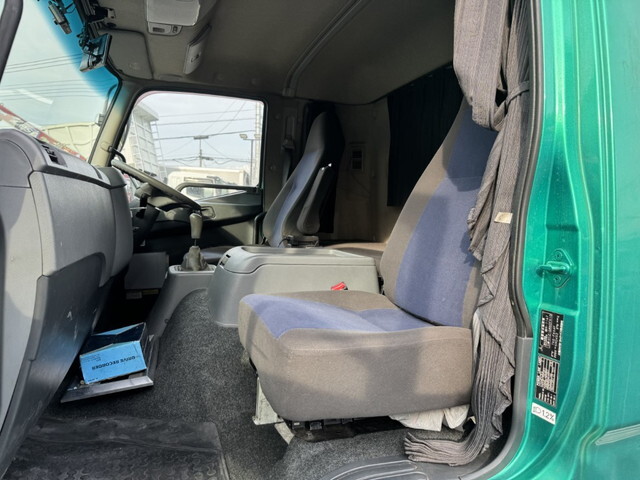 三菱ふそうファイターアルミウイング中型（4t）[写真27]