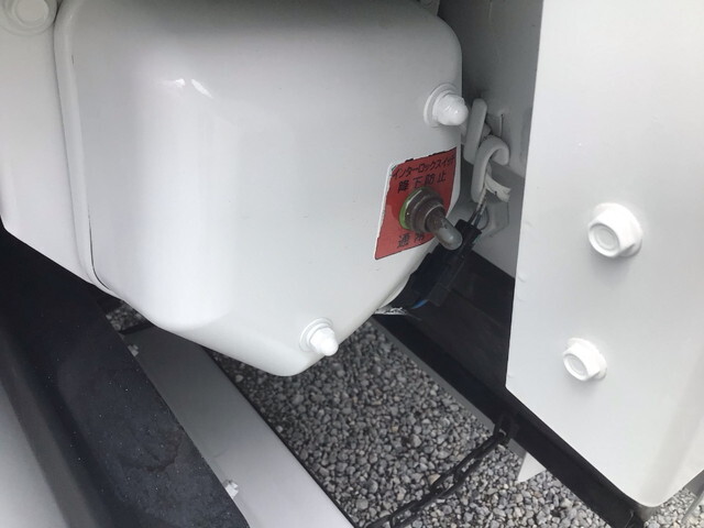 三菱ふそうキャンターパッカー車（塵芥車）小型（2t・3t）[写真18]