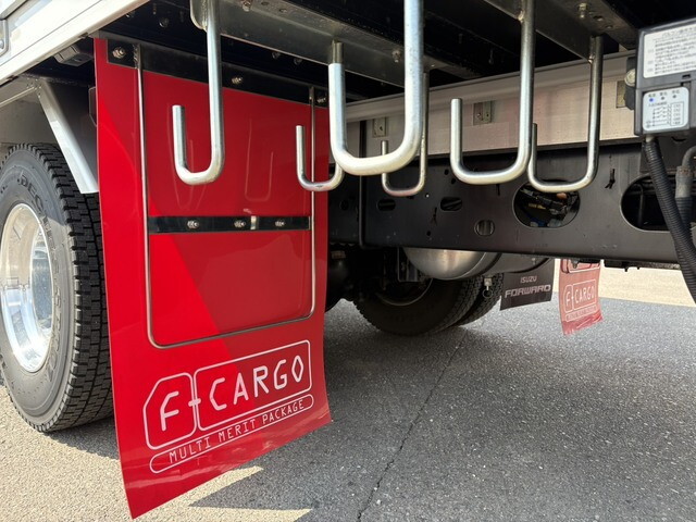 いすゞフォワードアルミウイング中型（4t）[写真26]