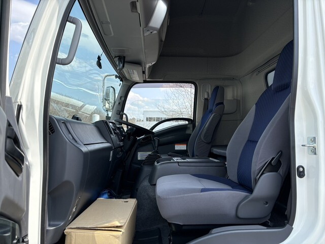 いすゞフォワードアルミウイング中型（4t）[写真29]