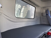 いすゞフォワードアルミウイング中型（4t）[写真32]