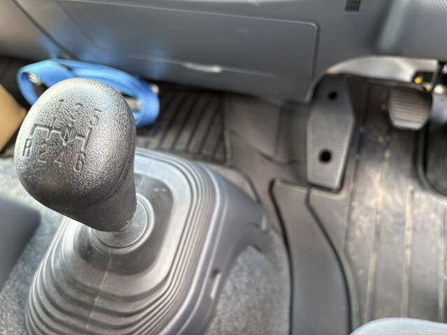 いすゞフォワードアルミウイング中型（4t）[写真34]