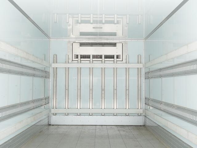 日野レンジャー冷凍車（冷蔵車）中型（4t）[写真16]