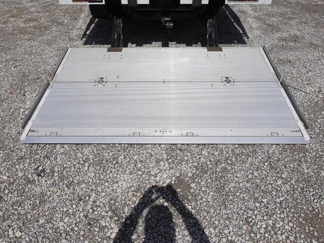 三菱ふそうファイターアルミウイング中型（4t）[写真12]