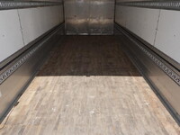 三菱ふそうファイターアルミウイング中型（4t）[写真14]