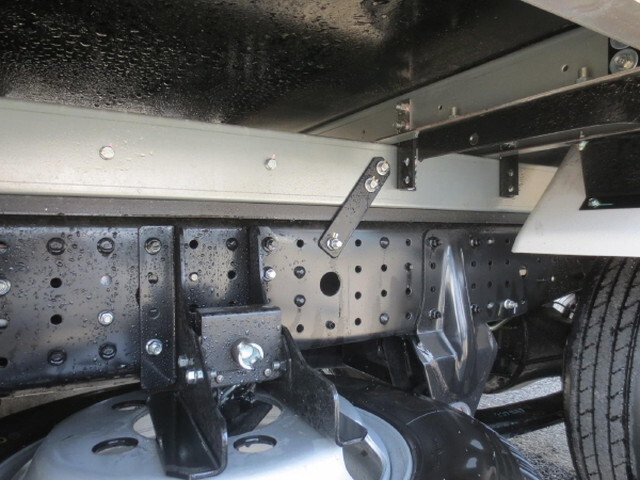 三菱ふそうキャンター冷凍車（冷蔵車）小型（2t・3t）[写真14]