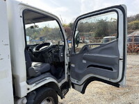 三菱ふそうキャンターダンプ小型（2t・3t）[写真16]