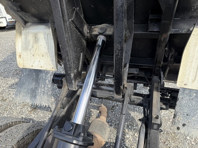 三菱ふそうキャンターダンプ小型（2t・3t）[写真20]