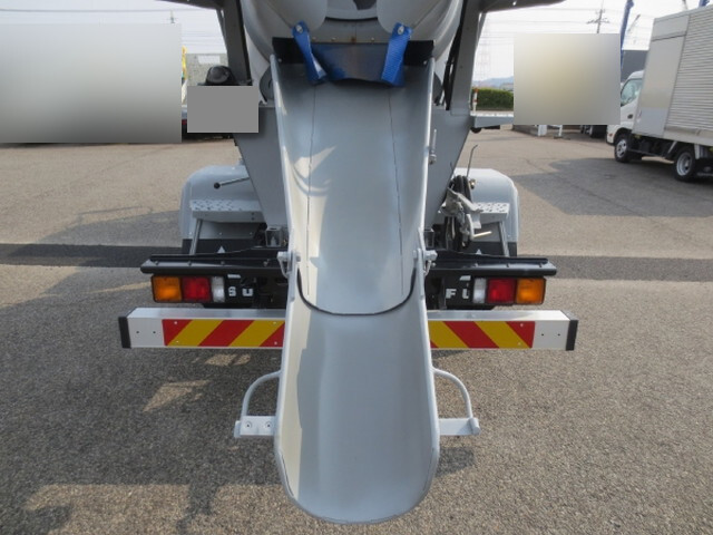 三菱ふそうファイターミキサー車（コンクリートミキサー）中型（4t）[写真14]