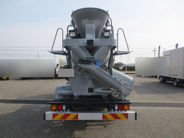 三菱ふそうファイターミキサー車（コンクリートミキサー）中型（4t）[写真06]