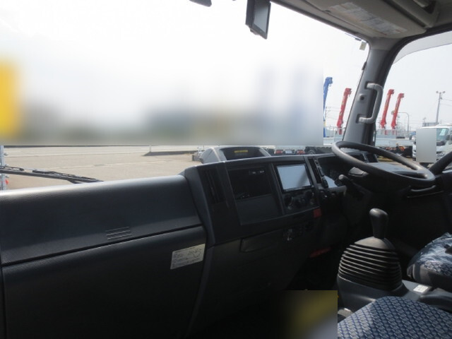 いすゞエルフアルミバン小型（2t・3t）[写真14]