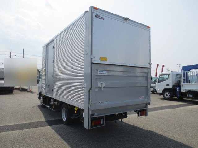 いすゞエルフアルミバン小型（2t・3t）[写真02]