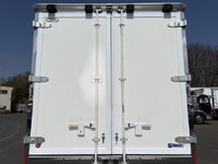 いすゞエルフ冷凍車（冷蔵車）小型（2t・3t）[写真11]