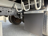 いすゞエルフ冷凍車（冷蔵車）小型（2t・3t）[写真25]