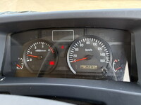 いすゞエルフ冷凍車（冷蔵車）小型（2t・3t）[写真38]