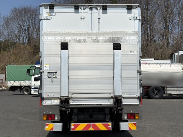 いすゞエルフ冷凍車（冷蔵車）小型（2t・3t）[写真06]