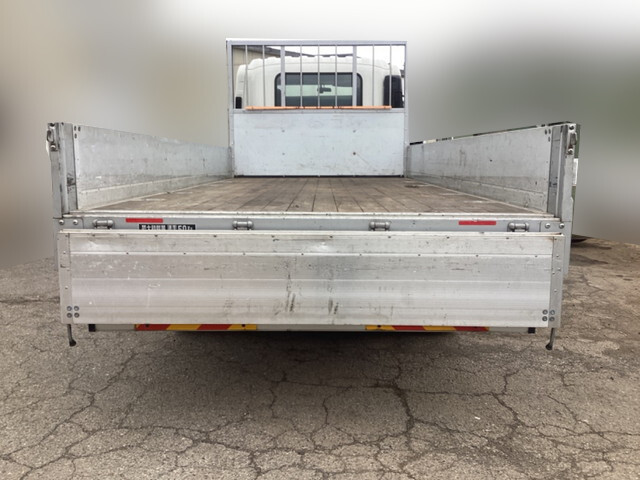 いすゞフォワードアルミブロック中型（4t）[写真10]