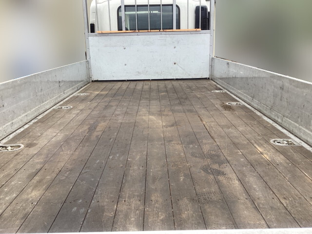 いすゞフォワードアルミブロック中型（4t）[写真11]