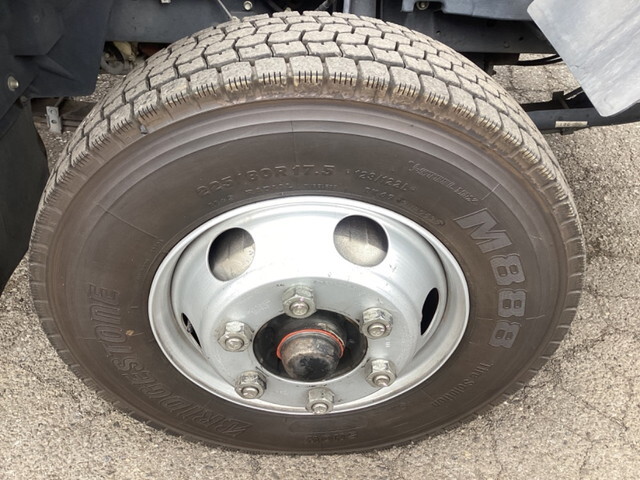 いすゞフォワードアルミブロック中型（4t）[写真17]