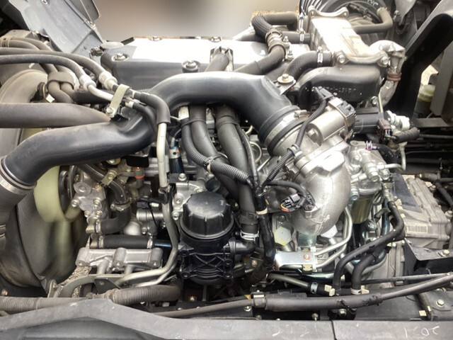 いすゞフォワードアルミブロック中型（4t）[写真25]