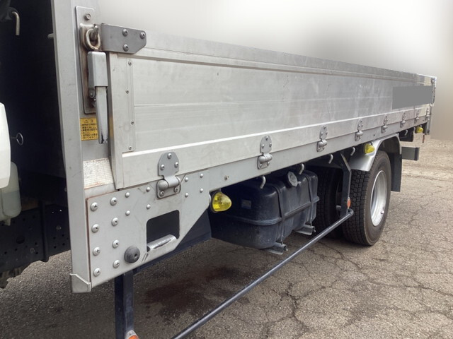 いすゞフォワードアルミブロック中型（4t）[写真06]