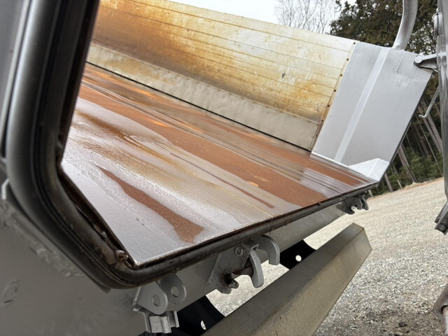 日野プロフィアダンプ大型（10t）[写真14]