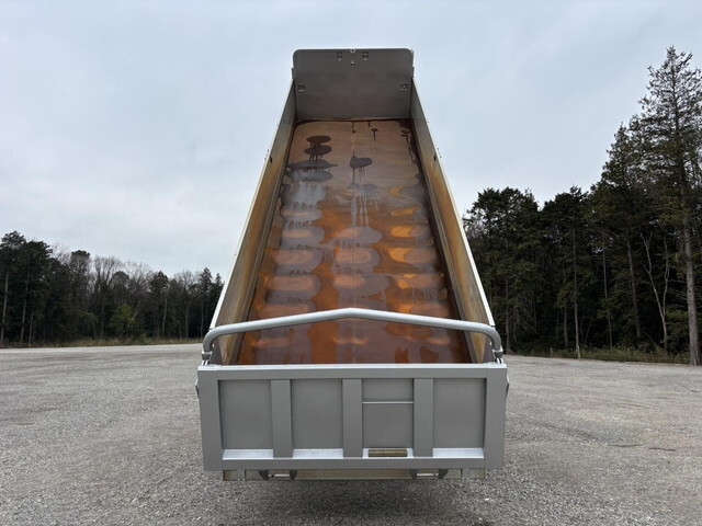 日野プロフィアダンプ大型（10t）[写真15]