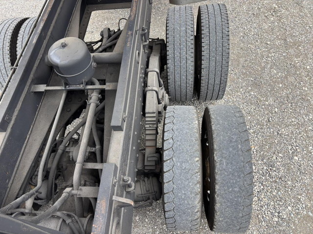 日野プロフィアダンプ大型（10t）[写真24]