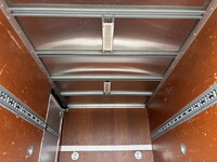 いすゞエルフアルミバン小型（2t・3t）[写真15]