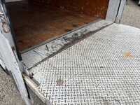 いすゞエルフアルミバン小型（2t・3t）[写真17]