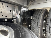 いすゞエルフアルミバン小型（2t・3t）[写真24]