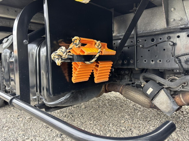 いすゞエルフアルミバン小型（2t・3t）[写真25]