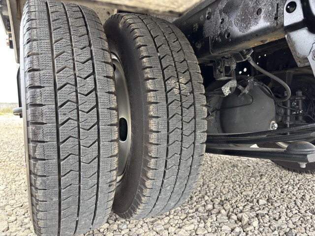 いすゞエルフアルミバン小型（2t・3t）[写真26]