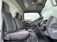 いすゞエルフアルミバン小型（2t・3t）[写真31]