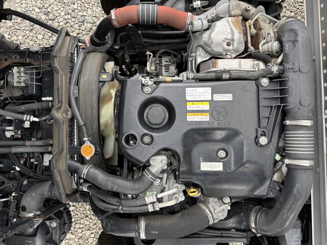 いすゞエルフアルミバン小型（2t・3t）[写真36]