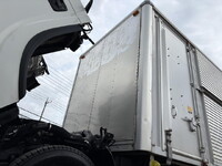 いすゞエルフアルミバン小型（2t・3t）[写真39]