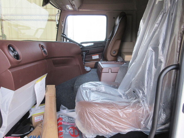 日野プロフィアアルミウイング大型（10t）[写真18]