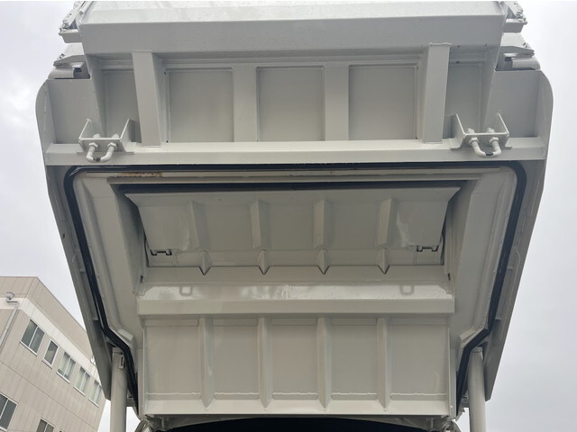 日野デュトロパッカー車（塵芥車）小型（2t・3t）[写真15]