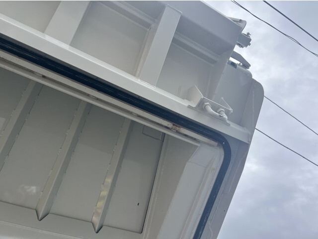 日野デュトロパッカー車（塵芥車）小型（2t・3t）[写真26]