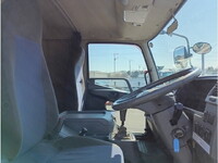 三菱ふそうファイタークレーン4段増トン（6t・8t）[写真24]