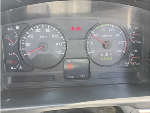 三菱ふそうファイタークレーン4段増トン（6t・8t）[写真29]