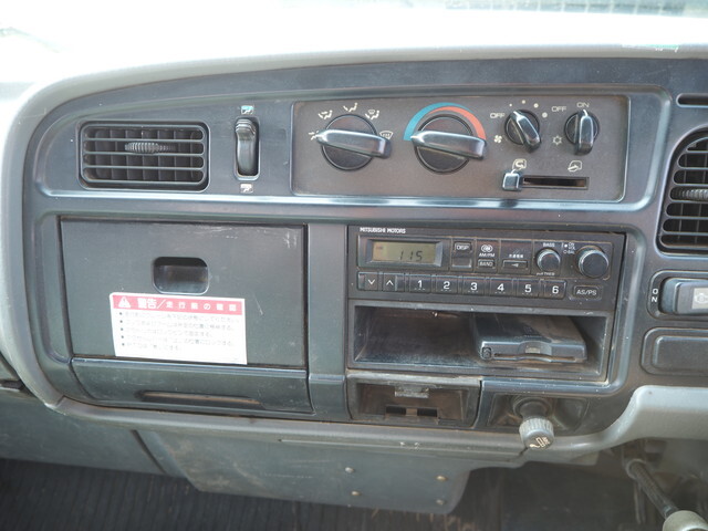 三菱ふそうキャンタークレーン4段小型（2t・3t）[写真39]