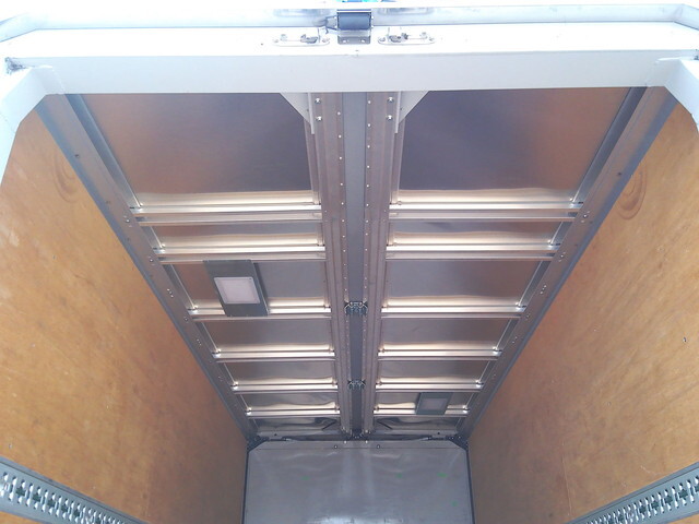 日野デュトロアルミウイング小型（2t・3t）[写真16]