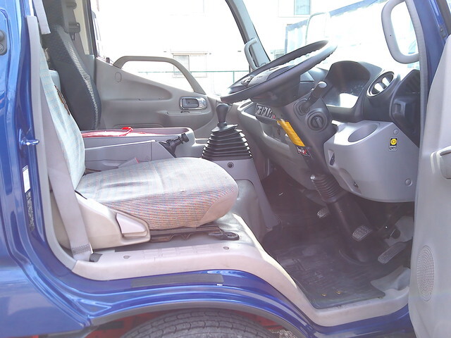 日野デュトロアルミウイング小型（2t・3t）[写真28]