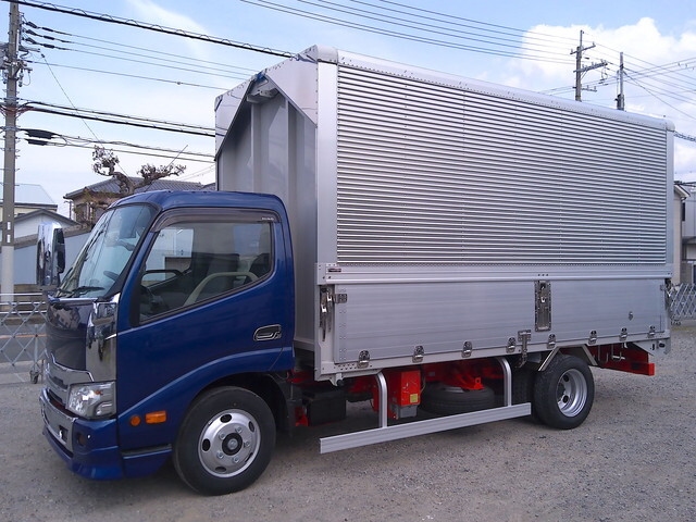 日野デュトロアルミウイング小型（2t・3t）[写真03]