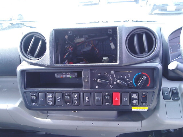 日野デュトロアルミウイング小型（2t・3t）[写真32]